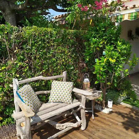 Les Coralines Hébergement de vacances *
